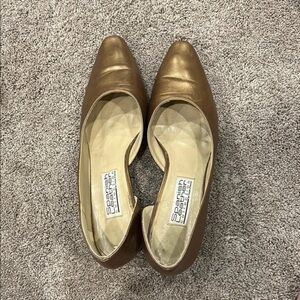 Sergio Zelcer Spanish collection gold leather heel